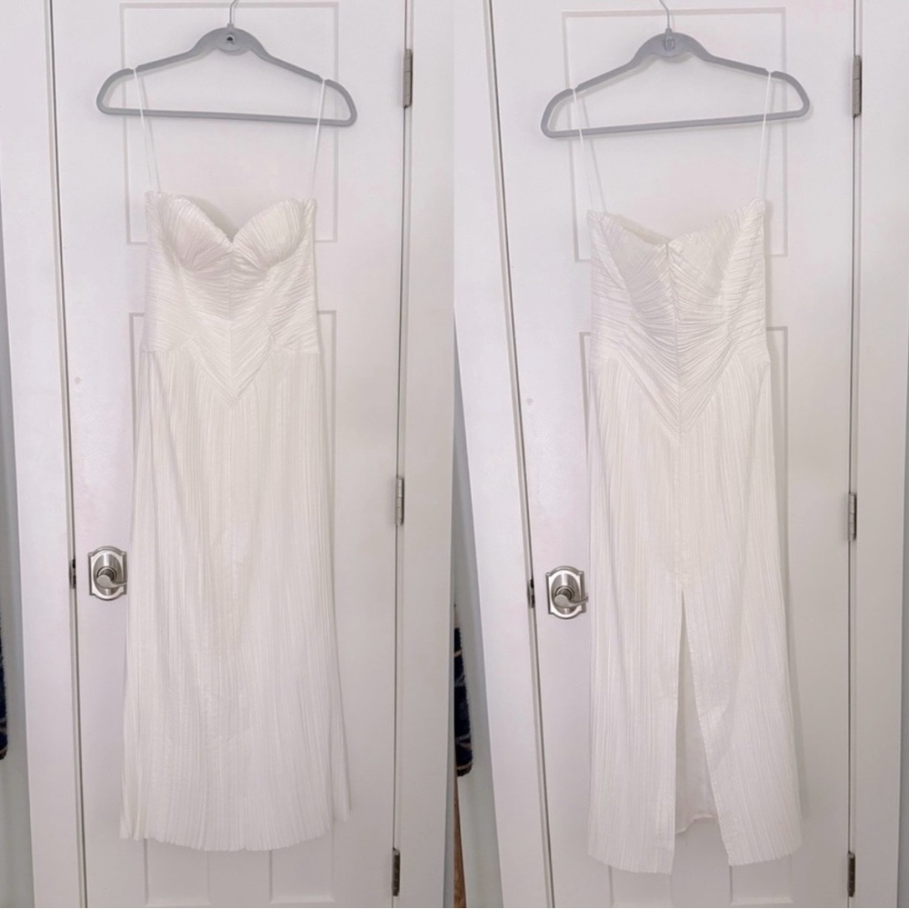 Cult Gaia Ashika Gown - Picture 2 of 8